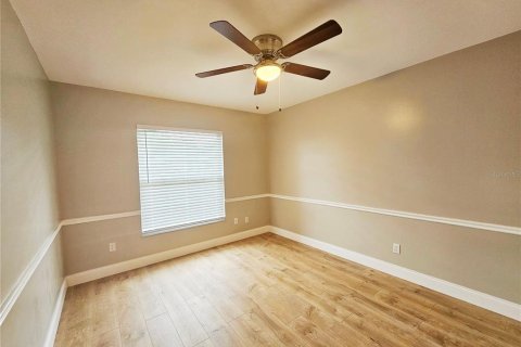 Casa en alquiler en Orlando, Florida, 3 dormitorios, 164.9 m2 № 1918133 - foto 14