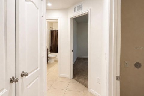 Villa ou maison à louer à Brooksville, Floride: 5 chambres, 184.5 m2 № 2435189 - photo 9