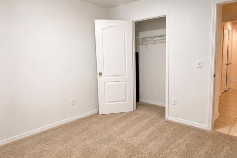 Villa ou maison à louer à Brooksville, Floride: 5 chambres, 184.5 m2 № 2435189 - photo 8