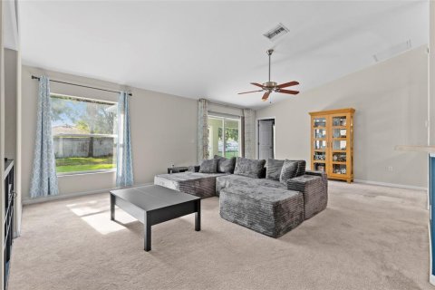 House in Fort Myers, Florida 3 bedrooms, 185.15 sq.m. № 2200752 - photo 13