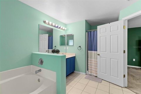 House in Fort Myers, Florida 3 bedrooms, 185.15 sq.m. № 2200752 - photo 19
