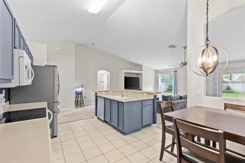 House in Fort Myers, Florida 3 bedrooms, 185.15 sq.m. № 2200752 - photo 11