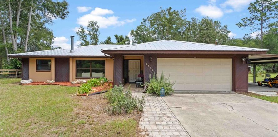 Villa ou maison à Dunnellon, Floride 3 chambres, 178.37 m2 № 2150685