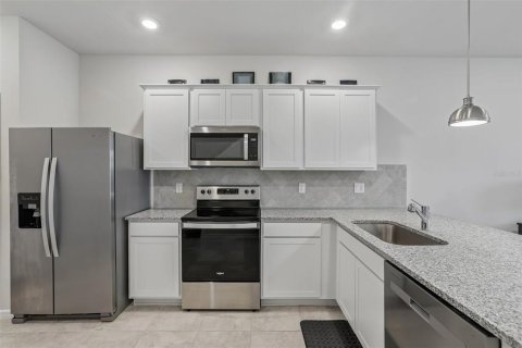 Touwnhouse à vendre à Wesley Chapel, Floride: 2 chambres, 134.8 m2 № 2137532 - photo 6