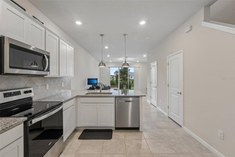 Touwnhouse à vendre à Wesley Chapel, Floride: 2 chambres, 134.8 m2 № 2137532 - photo 5