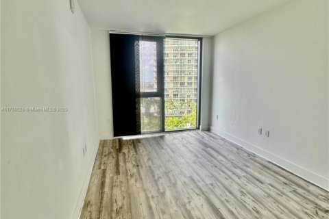 Condominio en venta en Miami, Florida, 2 dormitorios, 80.27 m2 № 1958510 - foto 9