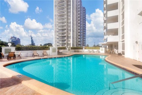 Copropriété à vendre à Fort Lauderdale, Floride: 1 chambre, 83.61 m2 № 2432273 - photo 18