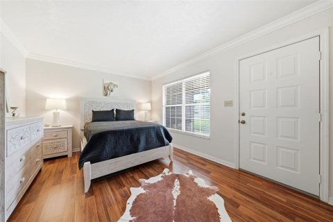 House in Tavares, Florida 2 bedrooms, 169.64 sq.m. № 2201986 - photo 18