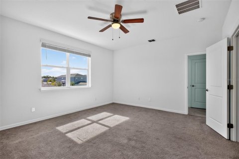 House in DeBary, Florida 4 bedrooms, 232.26 sq.m. № 2222900 - photo 21