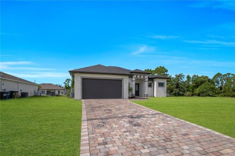 Villa ou maison à vendre à Lehigh Acres, Floride: 3 chambres, 157.75 m2 № 2283381 - photo 7