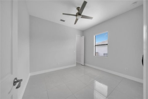 Villa ou maison à vendre à Lehigh Acres, Floride: 3 chambres, 157.75 m2 № 2283381 - photo 30