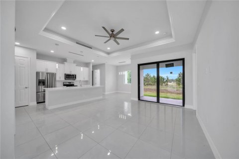 Villa ou maison à vendre à Lehigh Acres, Floride: 3 chambres, 157.75 m2 № 2283381 - photo 10