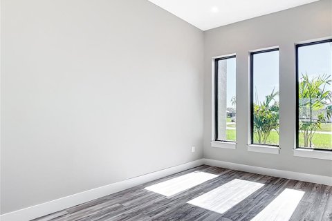 House in Englewood, Florida 3 bedrooms, 199.74 sq.m. № 1736325 - photo 30