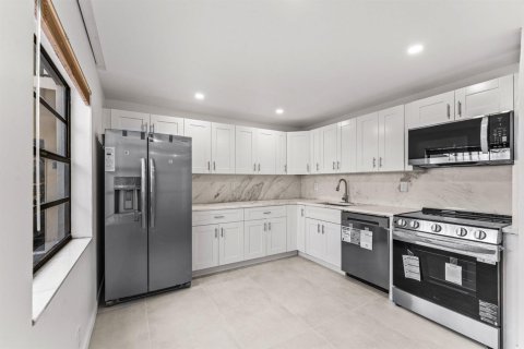 Condo in Delray Beach, Florida, 1 bedroom  № 2088017 - photo 8