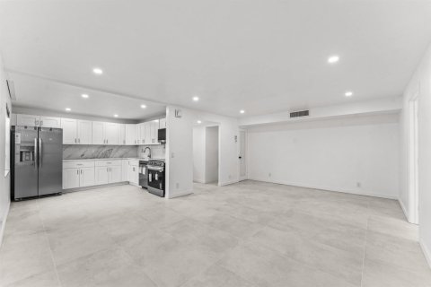 Condo in Delray Beach, Florida, 1 bedroom  № 2088017 - photo 10