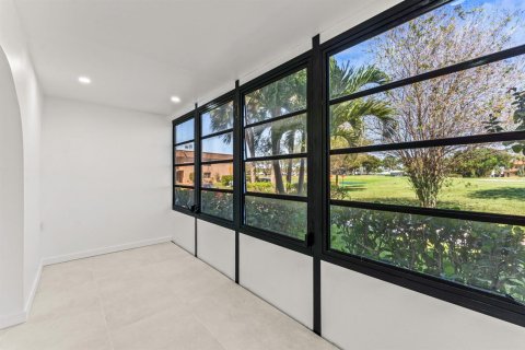 Condo in Delray Beach, Florida, 1 bedroom  № 2088017 - photo 17