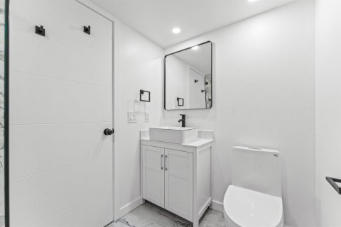 Condo in Delray Beach, Florida, 1 bedroom  № 2088017 - photo 13