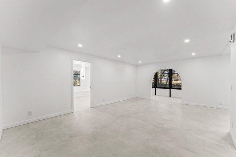 Condo in Delray Beach, Florida, 1 bedroom  № 2088017 - photo 11