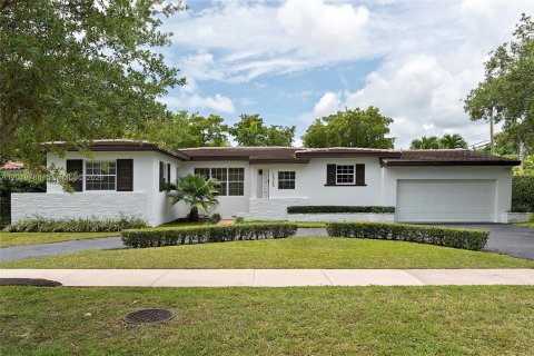 House in Coral Gables, Florida 4 bedrooms, 204.11 sq.m. № 2172568