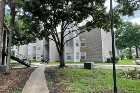 Condo à Orlando, Floride, 2 chambres  № 2324312