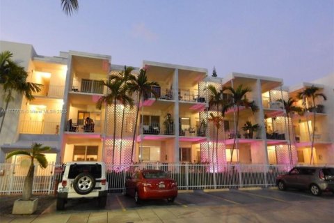 Copropriété à louer à Miami Beach, Floride: 43.66 m2 № 1713794 - photo 18