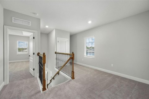 Villa ou maison à vendre à Kissimmee, Floride: 4 chambres, 190.54 m2 № 2132581 - photo 4