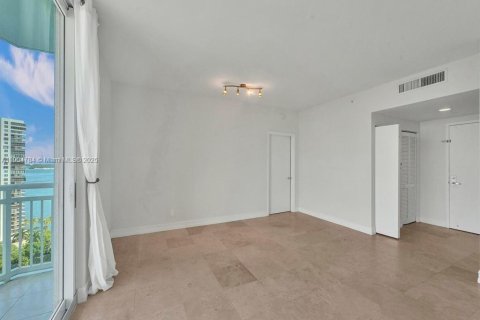 Condominio en alquiler en Miami, Florida, 2 dormitorios, 104.05 m2 № 1956516 - foto 8