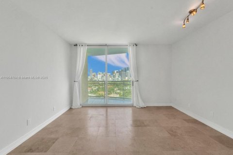 Condominio en alquiler en Miami, Florida, 2 dormitorios, 104.05 m2 № 1956516 - foto 7