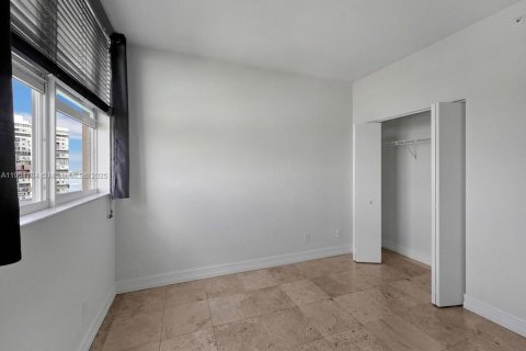 Condominio en alquiler en Miami, Florida, 2 dormitorios, 104.05 m2 № 1956516 - foto 18