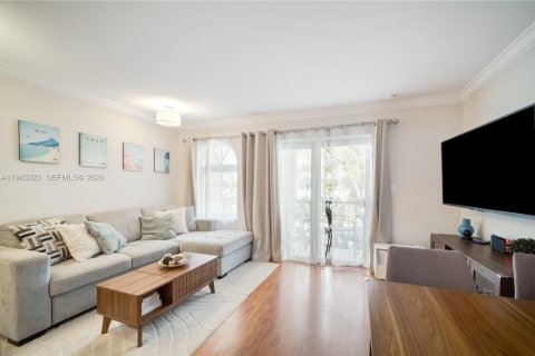 Condo in Coral Gables, Florida, 2 bedrooms  № 2027084
