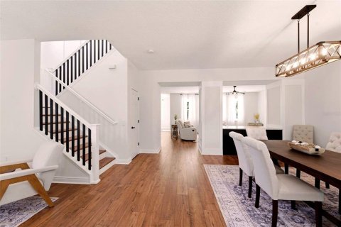 Casa en venta en Orlando, Florida, 5 dormitorios, 306.39 m2 № 2221474 - foto 4