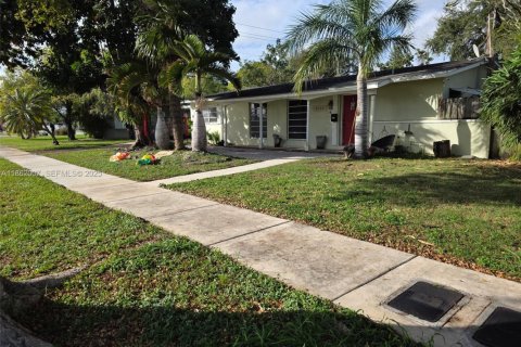 Купить виллу или дом в Майами, Флорида 3 спальни, 130.43м2, № 1991609 - фото 3