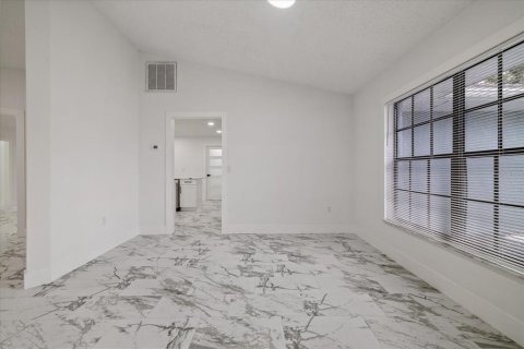 Villa ou maison à vendre à Spring Hill, Floride: 4 chambres, 193.61 m2 № 2420041 - photo 11