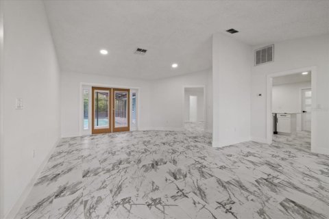 Villa ou maison à vendre à Spring Hill, Floride: 4 chambres, 193.61 m2 № 2420041 - photo 10