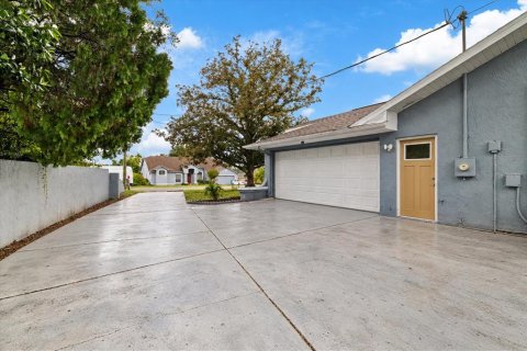 Villa ou maison à vendre à Spring Hill, Floride: 4 chambres, 193.61 m2 № 2420041 - photo 6