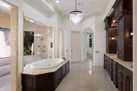 Casa en venta en Lakewood Ranch, Florida, 6 dormitorios, 1029.17 m2 № 1653694 - foto 29