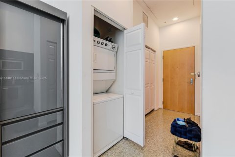 Condominio en venta en Miami, Florida, 47.01 m2 № 1825873 - foto 19