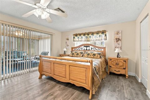 Condo in New Port Richey, Florida, 2 bedrooms  № 2391442 - photo 20