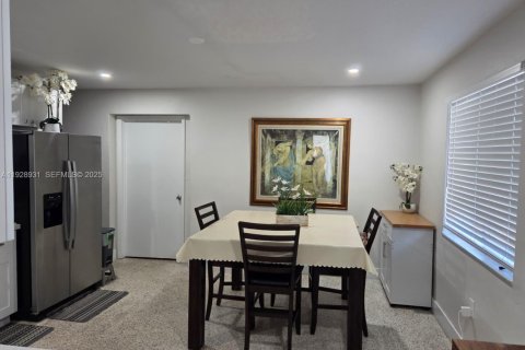 Снять в аренду виллу или дом в Майами, Флорида 4 спальни, 212.19м2, № 1987841 - фото 4