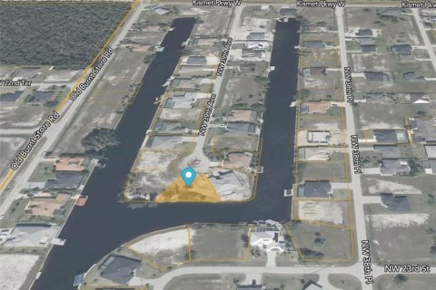 Land in Cape Coral, Florida № 2108482