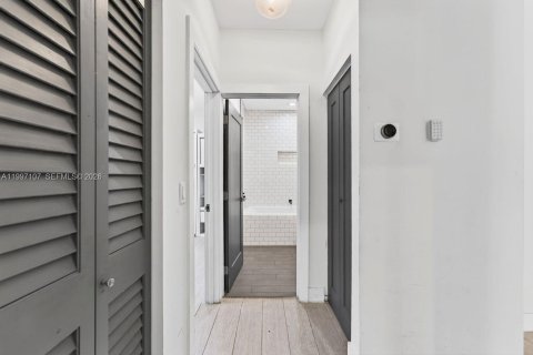 House in Fort Lauderdale, Florida 3 bedrooms, 163.79 sq.m. № 2059041 - photo 18