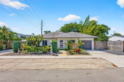 House in Fort Lauderdale, Florida 3 bedrooms, 163.79 sq.m. № 2059041 - photo 28