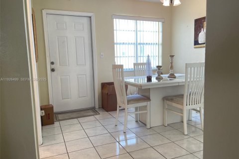 Купить кондоминиум в Лодерхилл, Флорида 1 спальня, 67.82м2, № 1986419 - фото 9