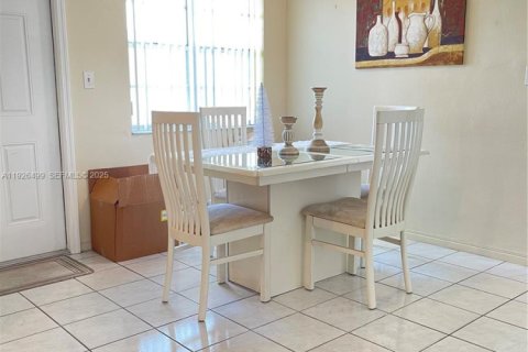 Купить кондоминиум в Лодерхилл, Флорида 1 спальня, 67.82м2, № 1986419 - фото 10