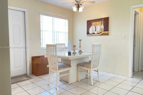 Купить кондоминиум в Лодерхилл, Флорида 1 спальня, 67.82м2, № 1986419 - фото 8