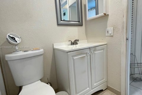 Купить кондоминиум в Лодерхилл, Флорида 1 спальня, 67.82м2, № 1986419 - фото 17