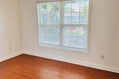 Condo in Orlando, Florida, 2 bedrooms  № 2227106 - photo 11
