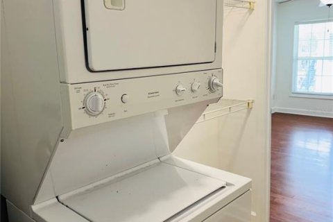 Condo in Orlando, Florida, 2 bedrooms  № 2227106 - photo 17