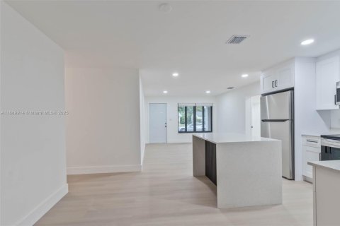 Villa ou maison à vendre à Lauderhill, Floride: 4 chambres, 129.04 m2 № 1947340 - photo 8