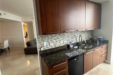 Copropriété à vendre à Sunny Isles Beach, Floride: 2 chambres, 133.31 m2 № 1977202 - photo 12